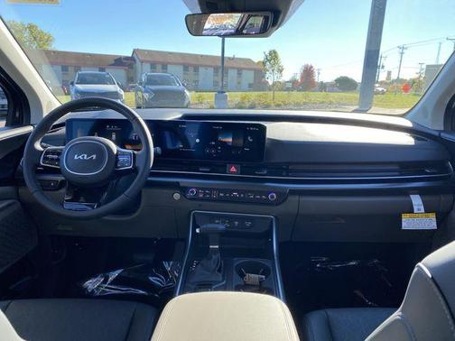2026 Kia Carnival LXS