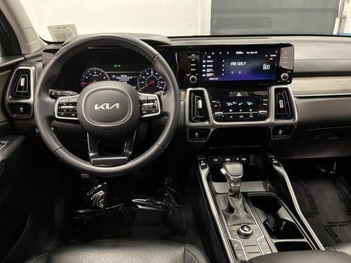 2023 Kia Sorento S