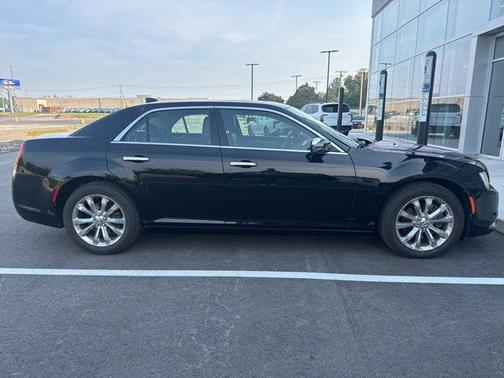 2019 Chrysler 300 Limited