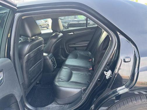 2019 Chrysler 300 Limited