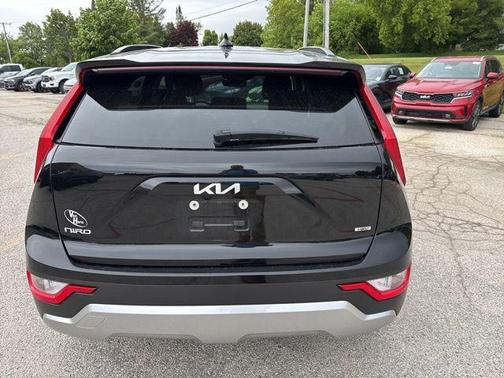 2024 Kia Niro LX