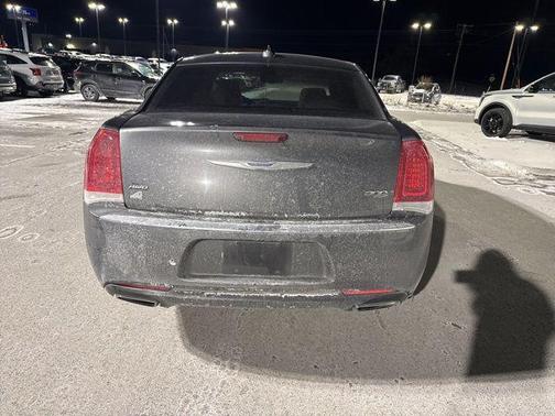 2018 Chrysler 300 Limited