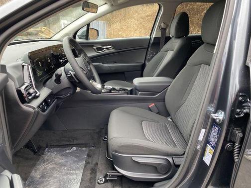 2025 Kia Sportage Hybrid LX
