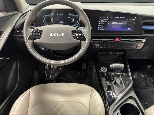 2023 Kia Niro EX