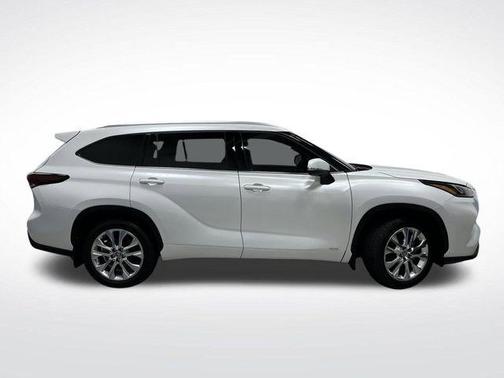2024 Toyota Highlander Hybrid Limited