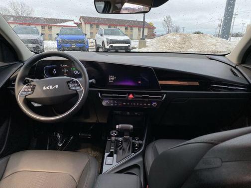 2024 Kia Niro EX