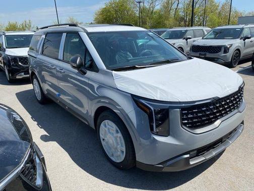 Ceramic Silver 2026 Kia Carnival SX