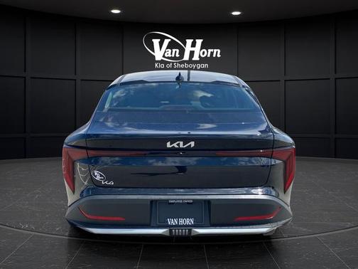 Aurora Black Pearl 2026 Kia K4 LXS