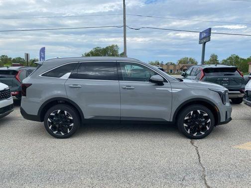 2025 Kia Sorento EX