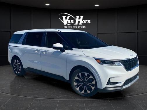 Snow White Pearl 2024 Kia Carnival EX