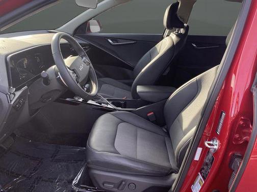 2023 Kia Niro EX