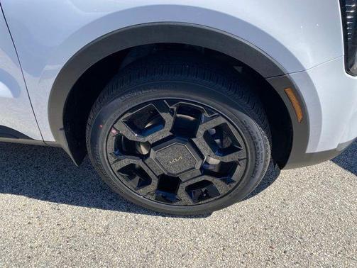 Glacial White Pearl 2026 Kia Sorento EX