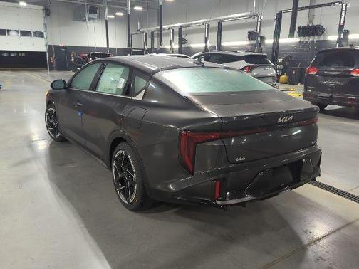 2025 Kia K4 GT-Line