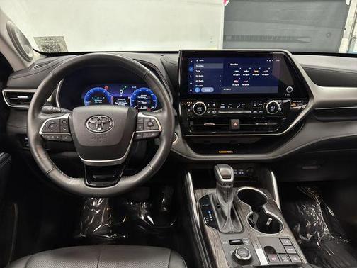 2024 Toyota Highlander Limited