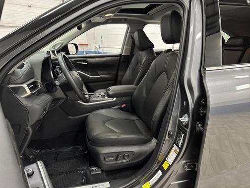 2024 Toyota Highlander Limited