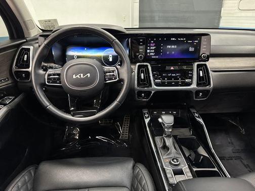 2023 Kia Sorento SX
