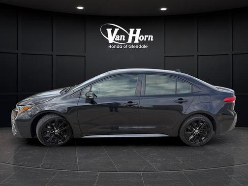 Black Sand Pearl 2021 Toyota Corolla SE