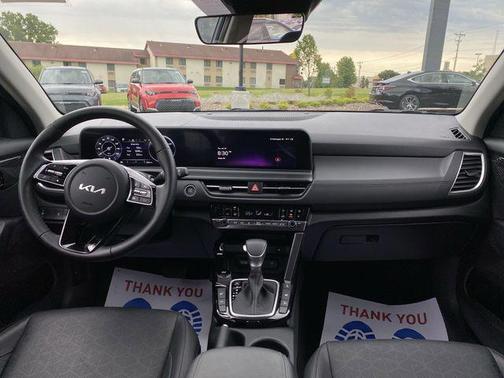 2024 Kia Seltos EX
