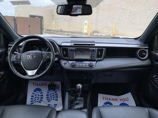 2017 Toyota RAV4 SE