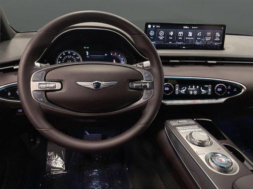 2022 Genesis GV70 2.5T AWD