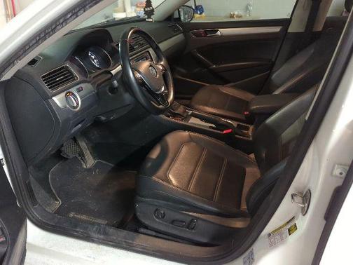 White 2019 Volkswagen Passat 2.0T Wolfsburg Edition
