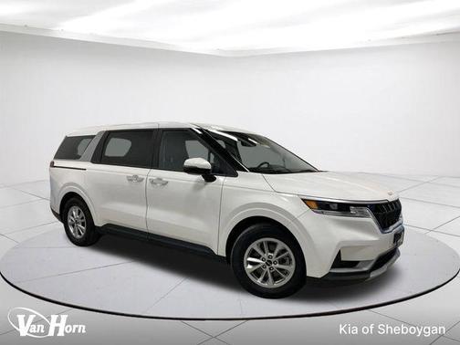 2022 Kia Carnival LX