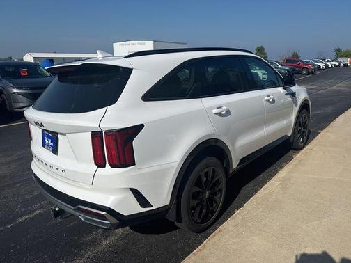 2022 Kia Sorento SX