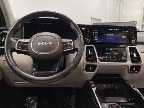 2022 Kia Sorento Plug-In Hybrid SX