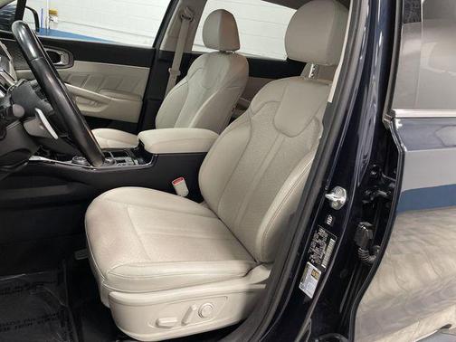 2022 Kia Sorento Plug-In Hybrid SX