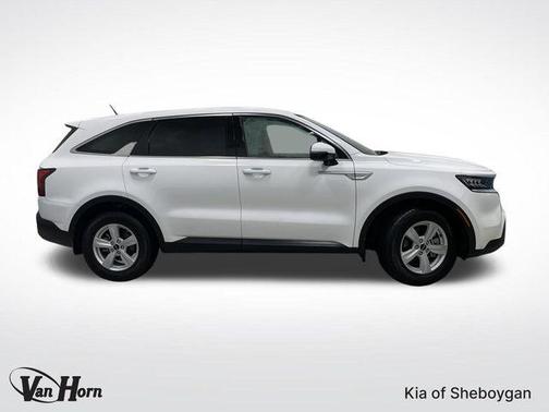 2022 Kia Sorento LX