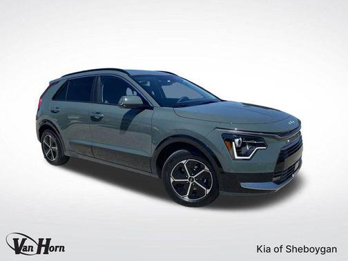 2025 Kia Niro SX