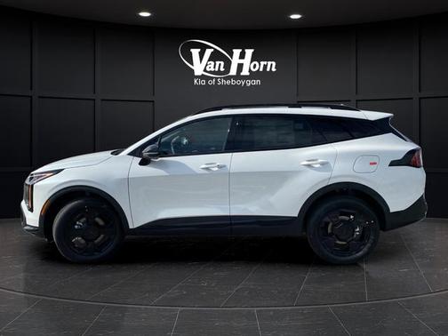 Snow White Pearl 2026 Kia Sportage X-Line