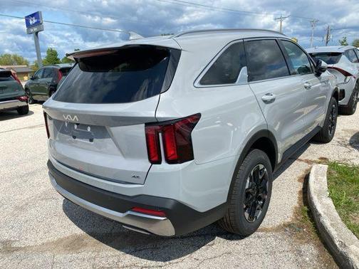2025 Kia Sorento S
