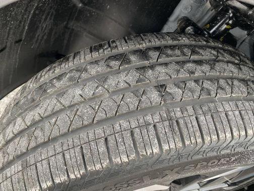 Glacial White Pearl 2026 Kia Sorento EX