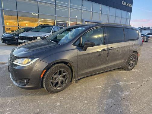 2019 Chrysler Pacifica Touring-L Plus