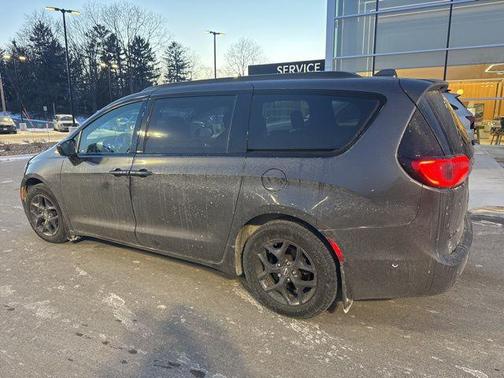2019 Chrysler Pacifica Touring-L Plus
