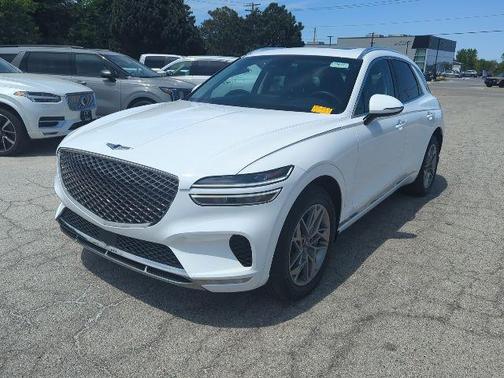 Alta White 2023 Genesis GV70 2.5T AWD