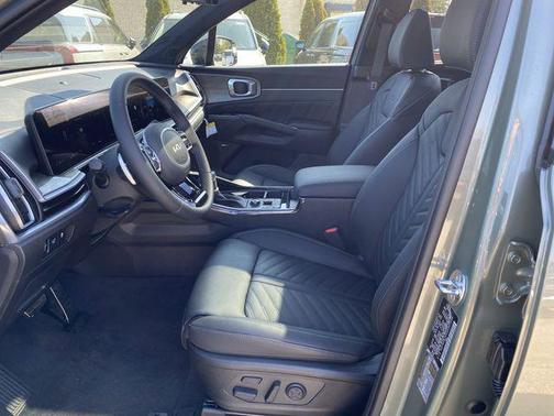 2025 Kia Sorento SX