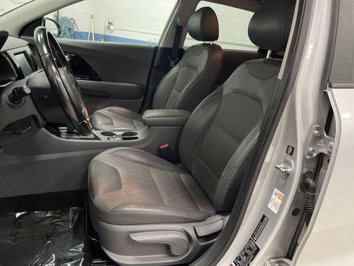 2017 Kia Niro EX
