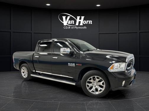 Brilliant Black Crystal Pearlcoat 2015 RAM 1500 Longhorn