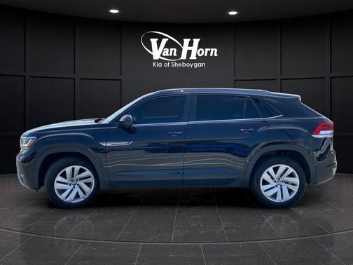 Deep Black Pearl Metallic 2020 Volkswagen Atlas Cross Sport 2.0T SE w/Technology 4MOTION