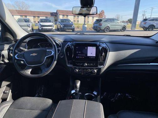 2021 Chevrolet Traverse Premier