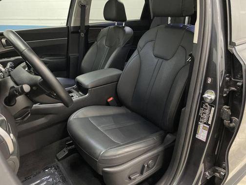 2022 Kia Sorento EX