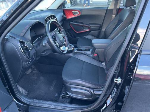 2023 Kia Soul GT-Line