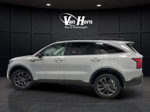 Wolf Gray 2022 Kia Sorento SX