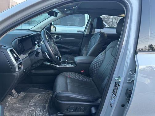 Wolf Gray 2022 Kia Sorento SX