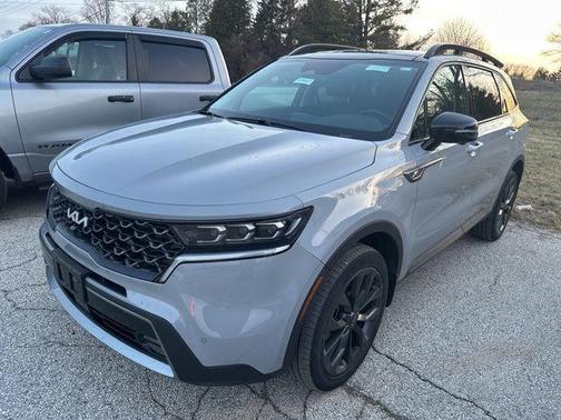 Wolf Gray 2022 Kia Sorento SX