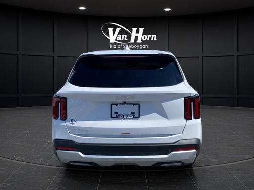 Glacial White Pearl 2026 Kia Sorento LX