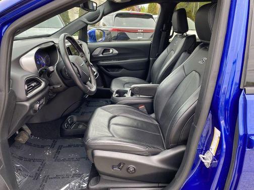 2020 Chrysler Pacifica Hybrid Touring L