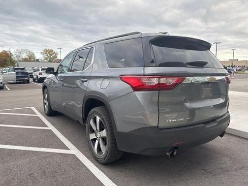 2021 Chevrolet Traverse LT Leather
